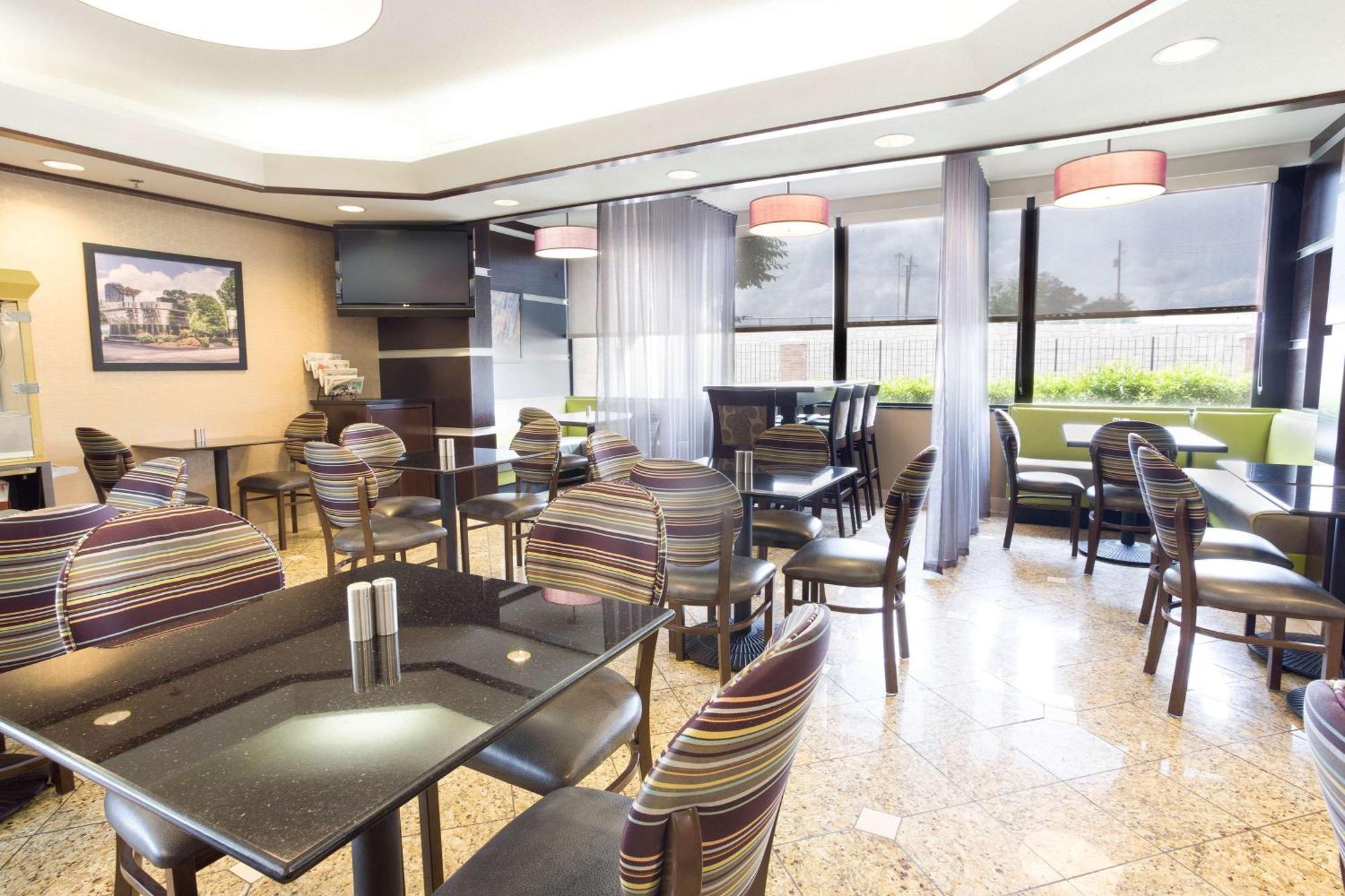 Drury Inn & Suites Atlanta Мороу Екстериор снимка