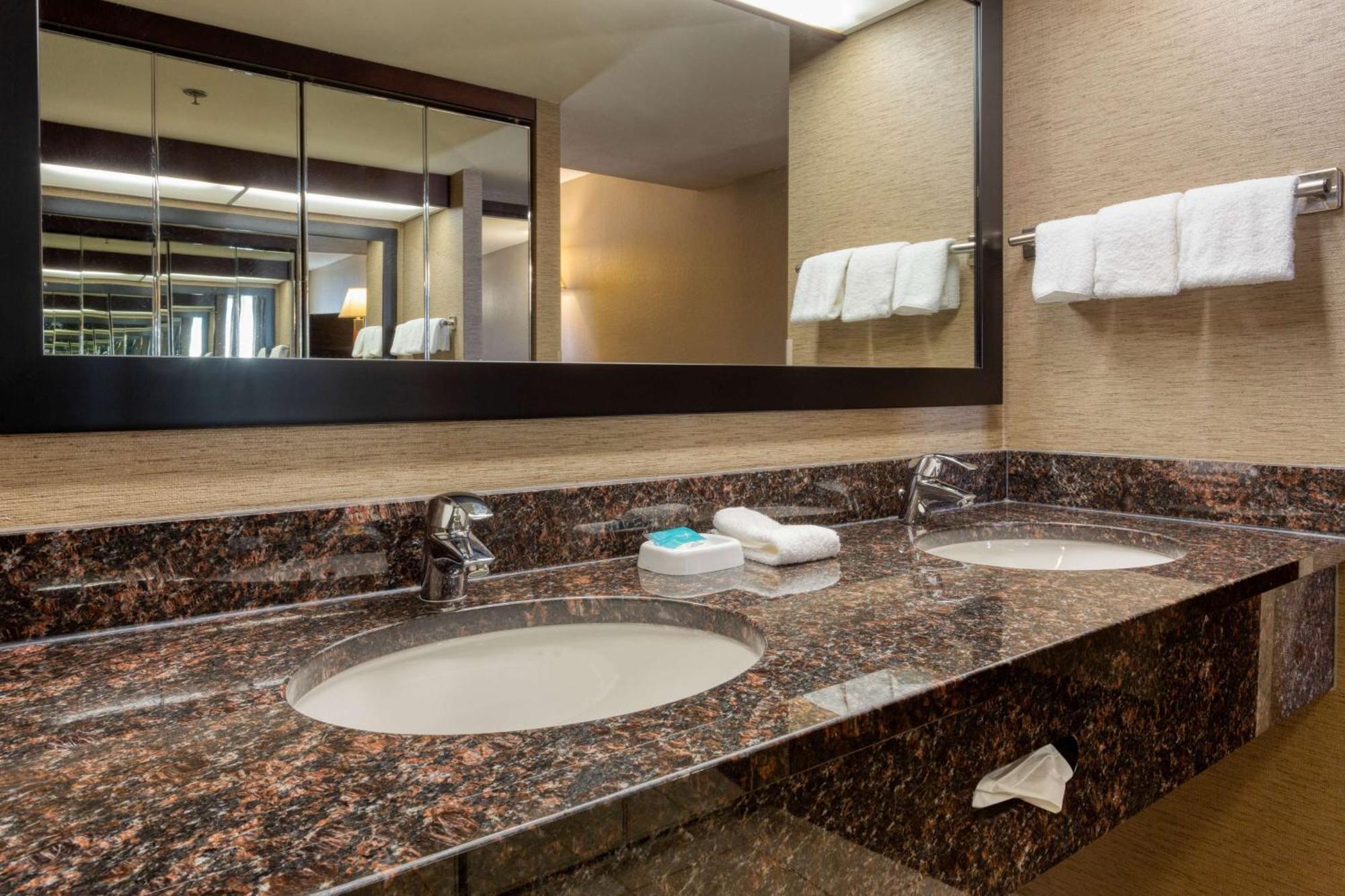 Drury Inn & Suites Atlanta Мороу Екстериор снимка